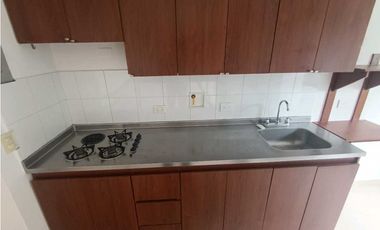 Alquiler APTO-PATIOBONITO-POBLADO