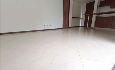 Alquiler APTO-PATIOBONITO-POBLADO