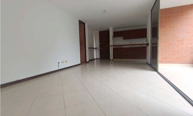Alquiler APTO-PATIOBONITO-POBLADO
