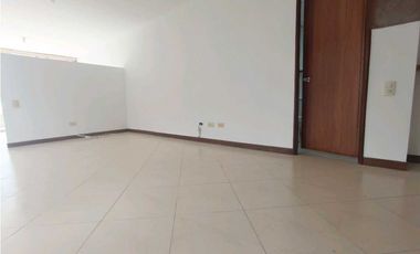 Alquiler APTO-PATIOBONITO-POBLADO