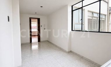 OPORTUNIDAD ÚNICA  OFICINA EN RENTA