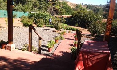 CASA CON 1.530 M2 DE TERRENO EN LA ESTRELLA