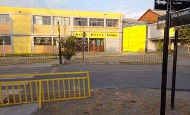 Venta Casa Familiar con Depto Independiente