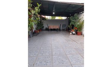 Venta Casa Familiar con Depto Independiente