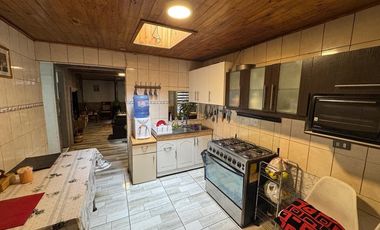 Venta Casa Familiar con Depto Independiente
