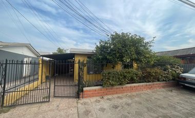 Casa En Pasaje Seguro - San Joaquín