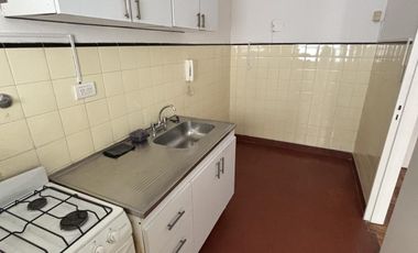 Departamento 2 ambientes. Olivos.