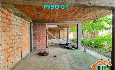 VENDO CASA DE 02 PISOS EN ESQUINA - CERCA A C.C REAL PLAZA