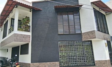 VENTA DE CASA BARRIO LAS ACACIAS ARMENIA 114 Mts2