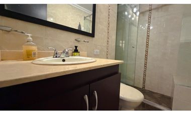 Penthouse para la venta y renta amoblada en Laureles, piso 10