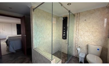 Penthouse para la venta y renta amoblada en Laureles, piso 10