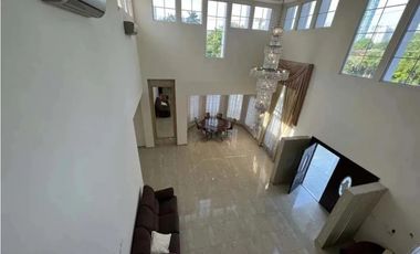 Melissa Foster Luxury Alquila Hermosa Casa en Altos de Golf MF768