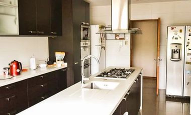VENTA CASA 5HAB 5BA REQUINOA