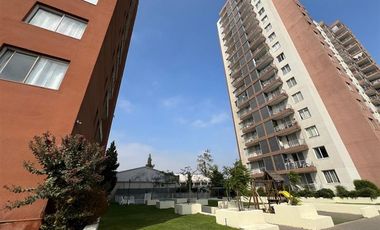 Casa en Arriendo en AV. RECOLETA,