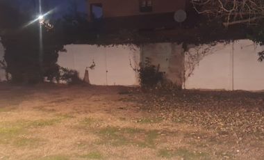 SE ARRIENDA HERMOSA CASA EN ZONA RESIDENCIAL