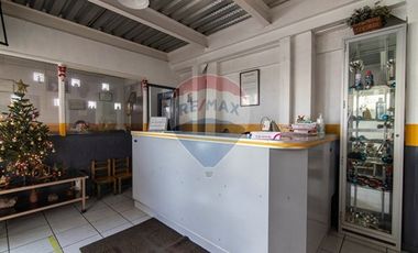 Increíble Oportunidad: Local en Lord Cochrane