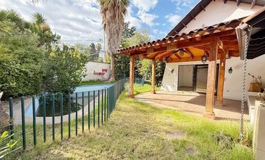 Casa Comercial en Plaza Ossandon