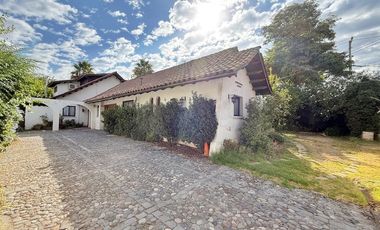 Casa Comercial en Plaza Ossandon