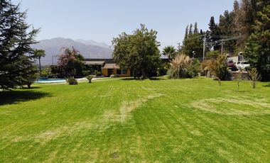 Exclusiva Propiedad con Vista al Río Maipo!