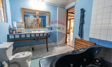 Amplia y luminosa casa en Macul (656 m2)
