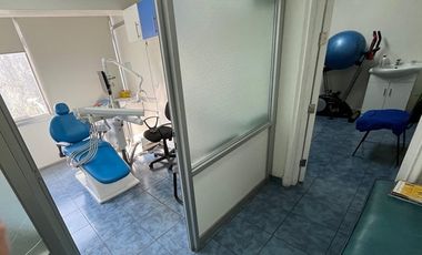 Centro médico 2 privados amoblada