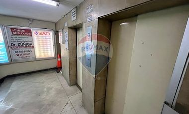 Centro médico 2 privados amoblada