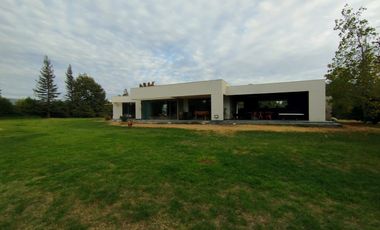 Casa Estilo Mediterraneo en Olivar, 4D+3B