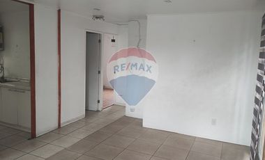¡Casa ideal en Larapinta, Lampa,  con piscina!