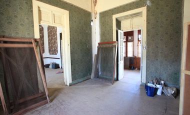 Gran casona comercial pleno centro Pichilemu