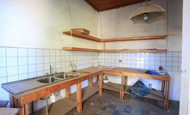 Gran casona comercial pleno centro Pichilemu