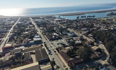 Gran casona comercial pleno centro Pichilemu