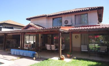 Linda Casa en Condominio Los Veleros