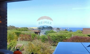 Exclusiva Casa en Punta de Lobos