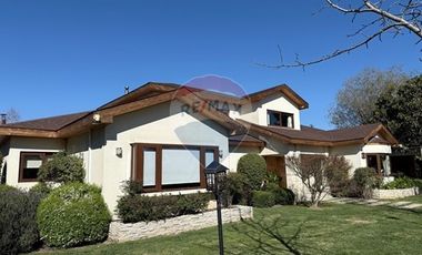 Tu nuevo hogar en Club de Golf Los Lirios
