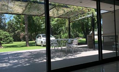 Venta Casa quinta 3 dormitorios en Oliveros - Iriondo
