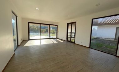 Venta Casa Estilo Colonial en Curicó
