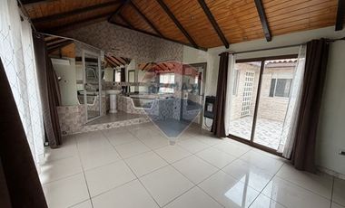 Casa 3D 3B con Piscina y Jacuzzi Quilicura