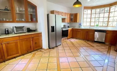 Casa en venta en San Nicolás Totolapan, La Magdalena Contreras, Ciudad de México