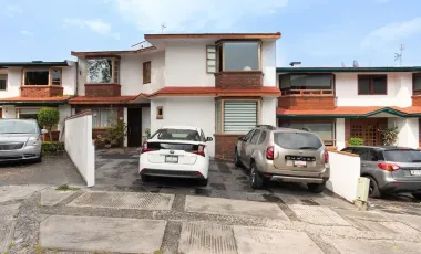 Casa en venta en San Nicolás Totolapan, La Magdalena Contreras, Ciudad de México