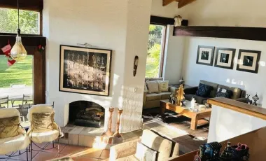 Casa en venta en San Nicolás Totolapan, La Magdalena Contreras, Ciudad de México