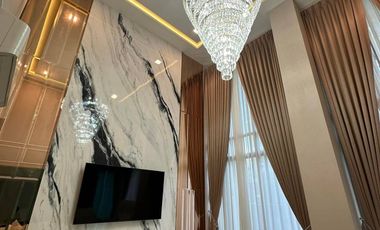 3-BR Condo at Ficus Lane Condominium near BTS Phra Khanong