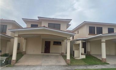 ALQUILER CASA EN ARRAIJAN - SENDEROS DE BAMBU