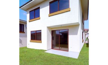 ALQUILER CASA EN ARRAIJAN - SENDEROS DE BAMBU