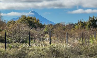 Parcela con Vista a Volcanes en Venta,  condominio «Bosque Vida», Puerto Varas