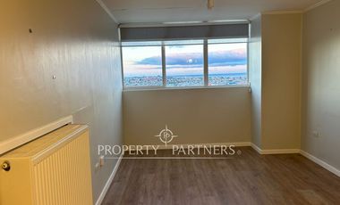 Cómodo Departamento con Vista al Estrecho: Confort y Conectividad en Sector Sur