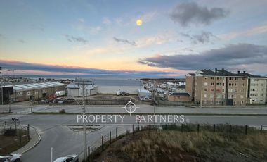 Cómodo Departamento con Vista al Estrecho: Confort y Conectividad en Sector Sur