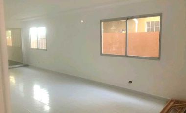 Alquiler de Casa a pasos de Brisas del Golf y la estación del metro