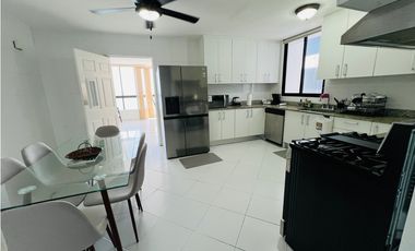 ALQUILO APARTAMENTO EN AVE, BALBOA, AMOBLADO, 4 RECAMARAS.