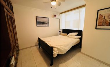 ALQUILO APARTAMENTO EN AVE, BALBOA, AMOBLADO, 4 RECAMARAS.