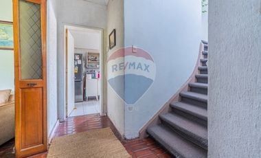 Casa 3 pisos para remodelar 352m2